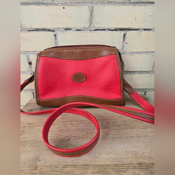Vintage Handbags - Vintage Pebbled Leather Bag